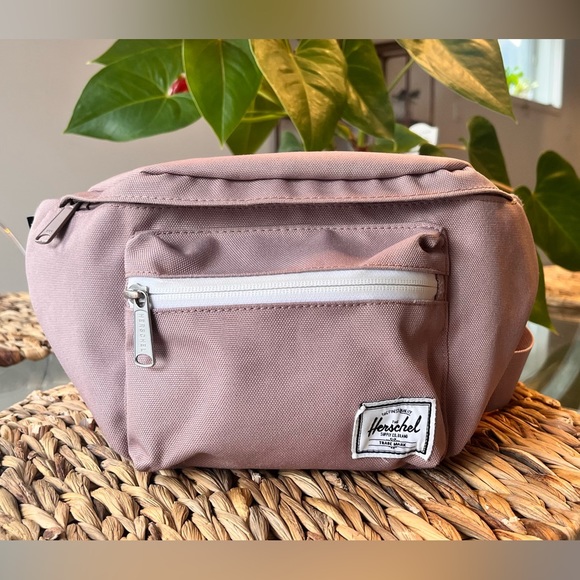Herschel Pop Quiz Hip bag Ash Rose - Picture 1 of 4